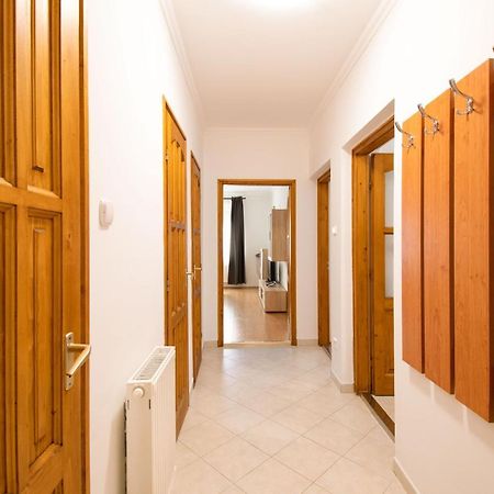 Lux Apartmanok Hajdúszoboszló Esterno foto